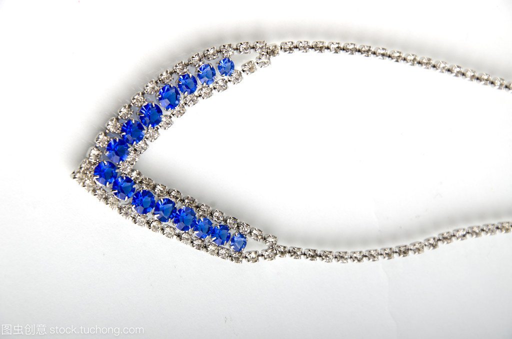 璀璨光华 珠宝首饰的艺术与价值